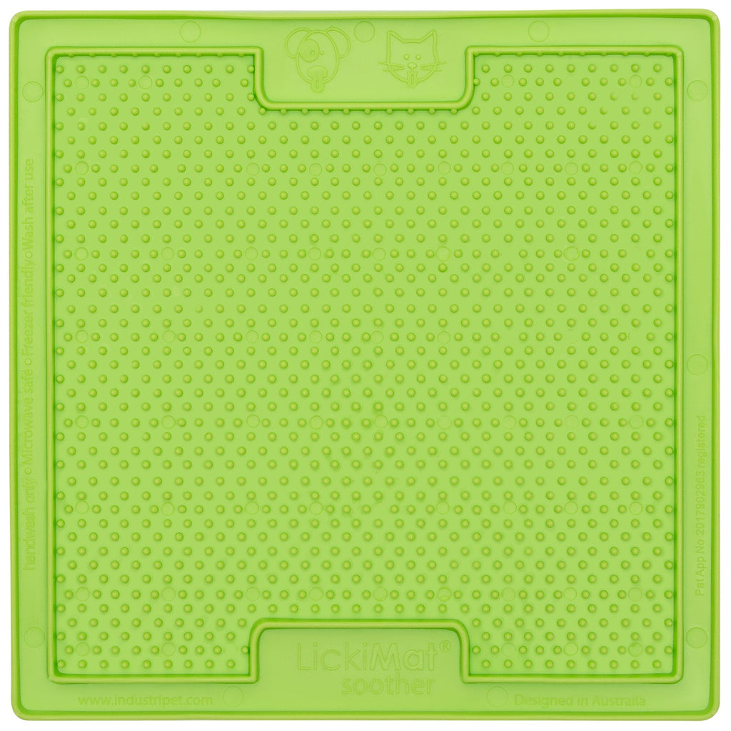 LickiMat Soother Classic in Green